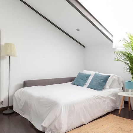 Modern Top Floor Loft At Malasana'S Heart Madrid Exterior foto