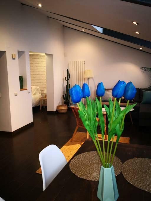 Modern Top Floor Loft At Malasana'S Heart Madrid Exterior foto