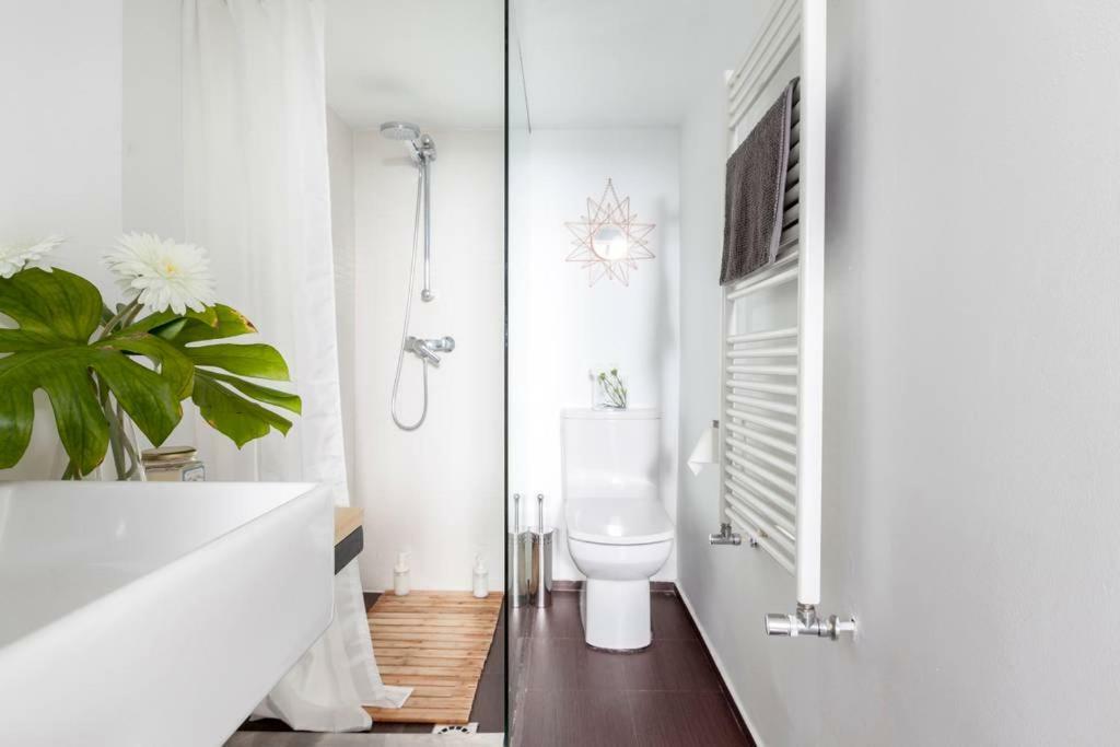 Modern Top Floor Loft At Malasana'S Heart Madrid Exterior foto