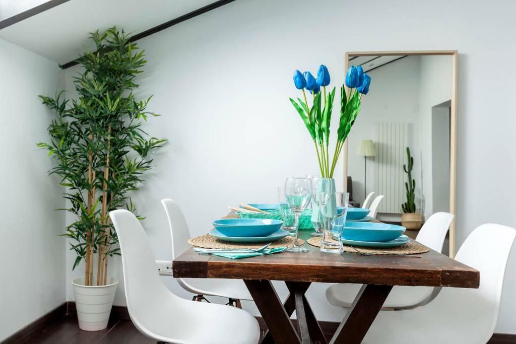 Modern Top Floor Loft At Malasana'S Heart Madrid Exterior foto