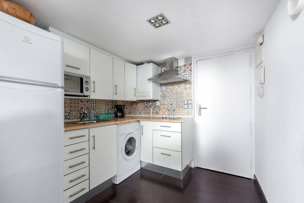 Modern Top Floor Loft At Malasana'S Heart Madrid Exterior foto